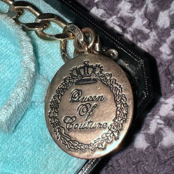 Juicy couture gold bracelet - Picture 4 of 11